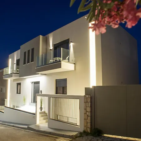Grey 2 Apartment